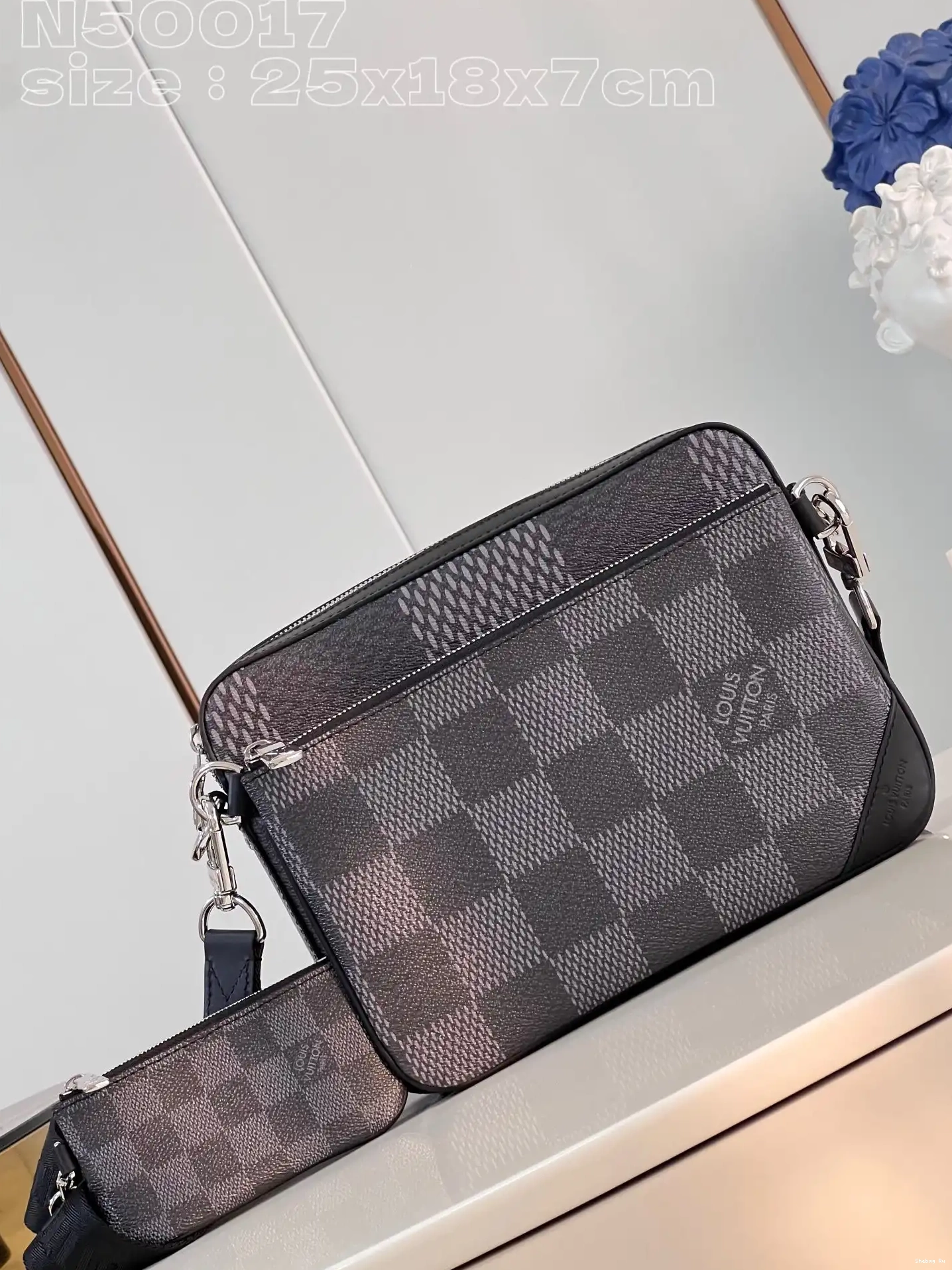 VUITTON LOUIS MESSENGER TRIO 0517